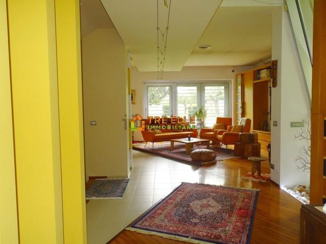 Case e ville in vendita di 280 m² in Via Provinciale per Cicciano