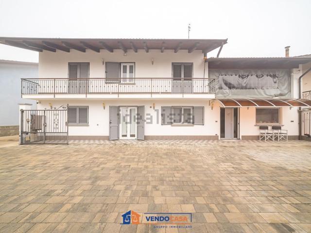 Case e ville in vendita di 280 m² in Frazione Madonna Orti
