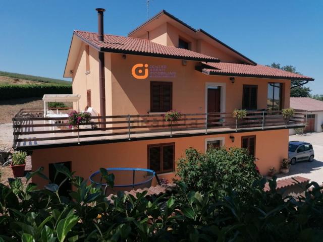 Case e ville in vendita di 280 m² in Località bannera