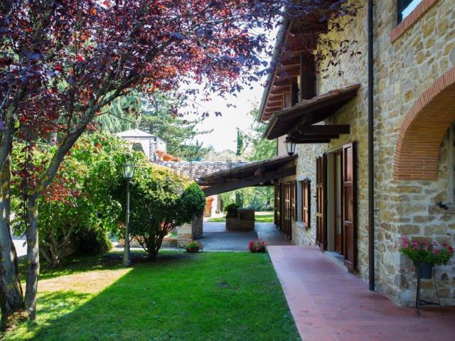 Case e ville in vendita di 280 m² in Località Campriano