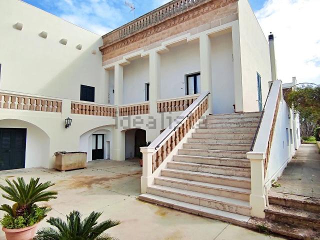 Case e ville in vendita di 280 m² in Piazza San Lorenzo, 46