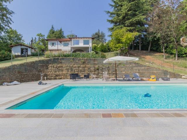 Case e ville in vendita di 280 m² in Strada delle Betulle