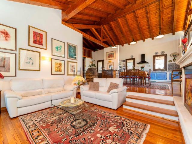 Case e ville in vendita di 280 m² in Strada San Giuseppe, 2