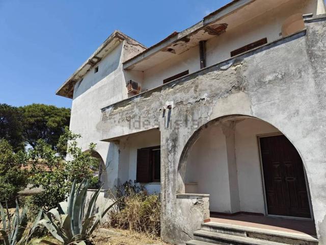 Case e ville in vendita di 280 m² in Strada Provinciale Falciano Mondragone