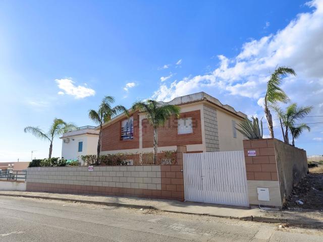 Case e ville in vendita di 281 m² in Via Costa Esperia