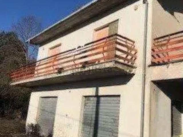 Case e ville in vendita di 281 m² in Via San Francesco