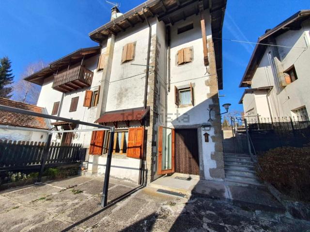 Case e ville in vendita di 281 m² in Località Chiauians, 2