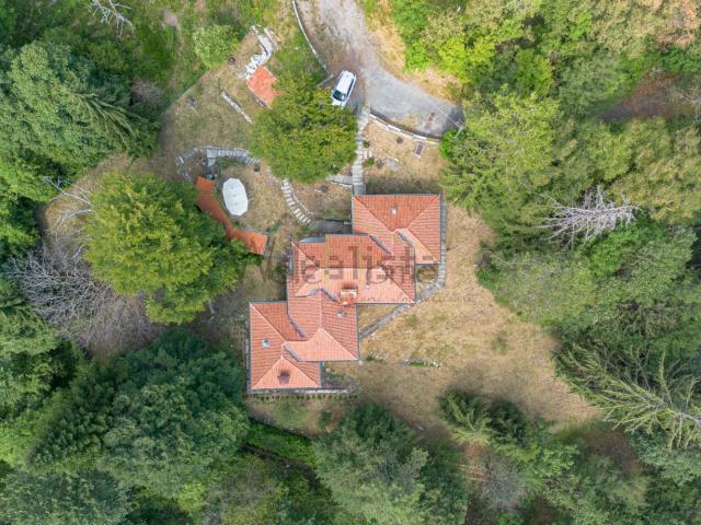 Case e ville in vendita di 282 m²