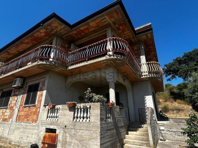 Case e ville in vendita di 282 m² in Contrada Potito