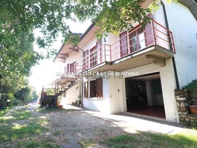 Case e ville in vendita di 283 m²