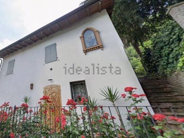 Case e ville in vendita di 283 m² in Via del Santuario, 15