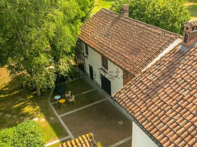 Case e ville in vendita di 283 m² in Via Nino Costa, 15