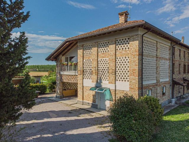 Case e ville in vendita di 284 m²