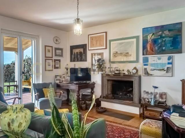 Case e ville in vendita di 284 m² in Via Fonte della Tartaruga, 2