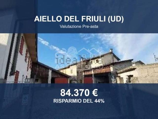 Case e ville in vendita di 284 m² in Via Fiume, 2