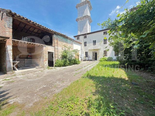 Case e ville in vendita di 285 m²