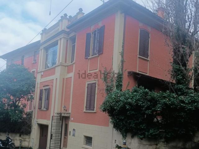 Case e ville in vendita di 285 m² in Via Francesco Orsoni