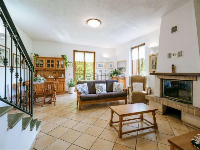 Case e ville in vendita di 285 m² in Via San Nicolò, 16