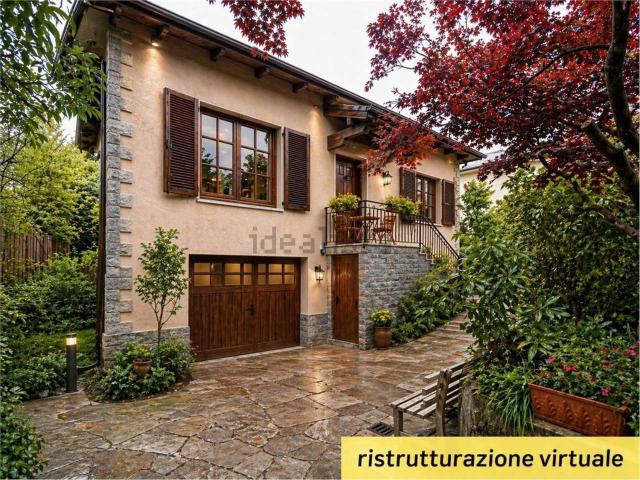 Case e ville in vendita di 285 m² in Via Varesina