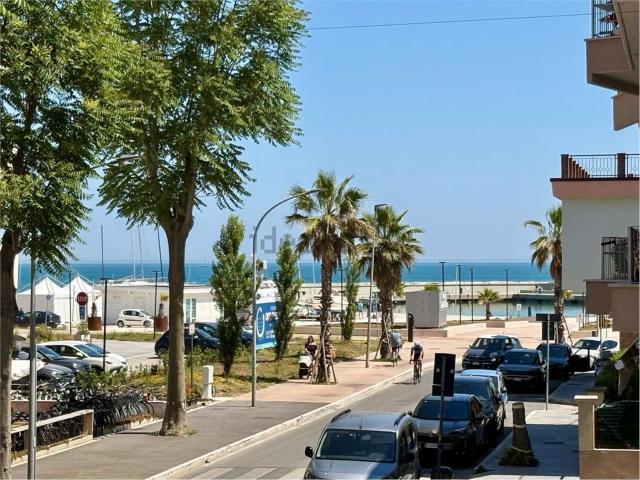 Case e ville in vendita di 285 m² in Viale Alcione