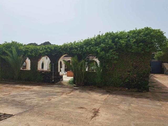 Case e ville in vendita di 285 m² in Contrada Rekhale