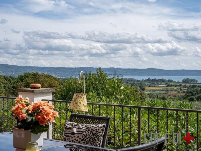 Case e ville in vendita di 285 m² in Località Casorano