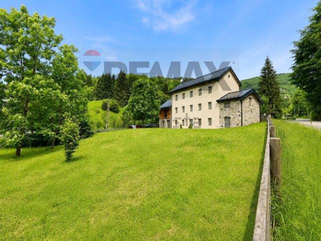 Case e ville in vendita di 285 m² in Località Marini, 12