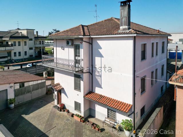 Case e ville in vendita di 286 m² in Via Bracciano