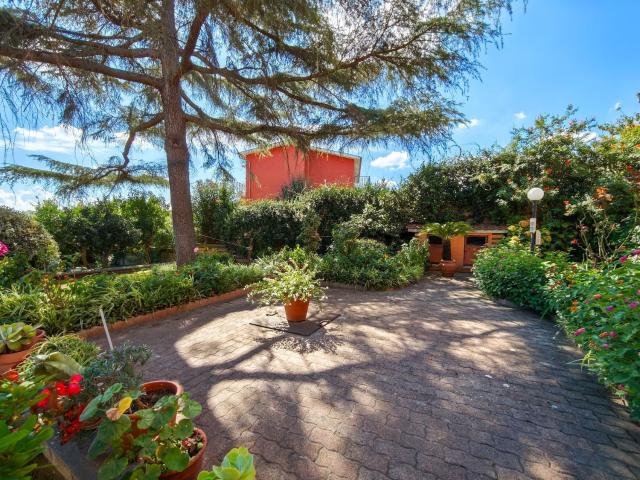 Case e ville in vendita di 286 m² in Via del casale d&apos Antoni
