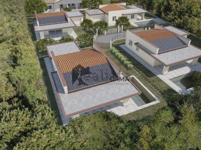 Case e ville in vendita di 286 m² in Via Monte Saltarino