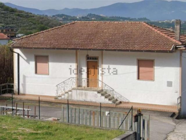 Case e ville in vendita di 286 m² in Contrada Brecceto