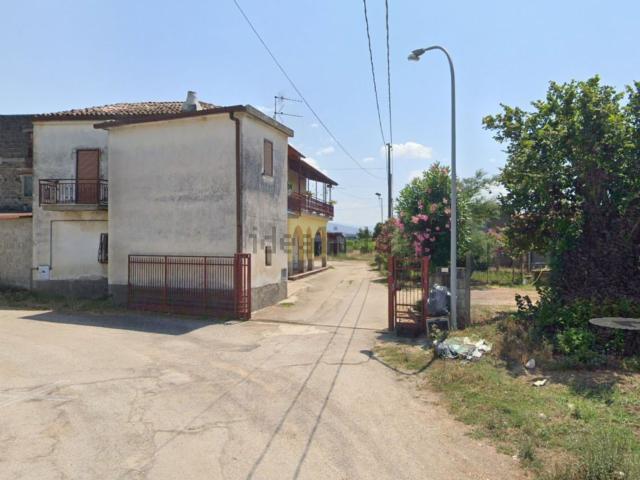 Case e ville in vendita di 287 m² in Via Barrata