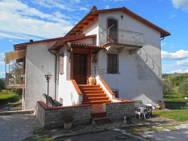 Case e ville in vendita di 287 m² in Via Provinciale Nord, 181