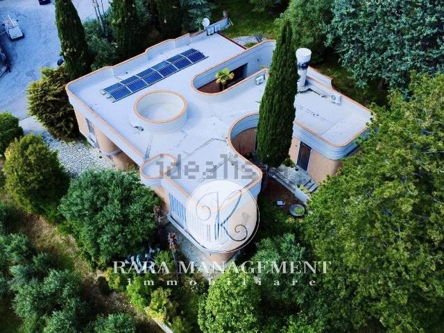 Case e ville in vendita di 289 m²