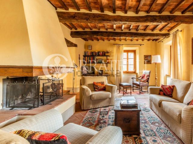 Case e ville in vendita di 289 m² in Via della Chiesa, 11