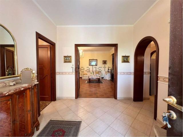 Case e ville in vendita di 290 m²