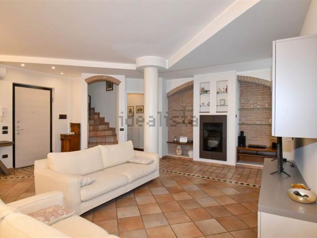 Case e ville in vendita di 290 m²