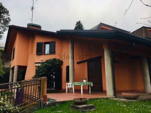 Case e ville in vendita di 290 m²