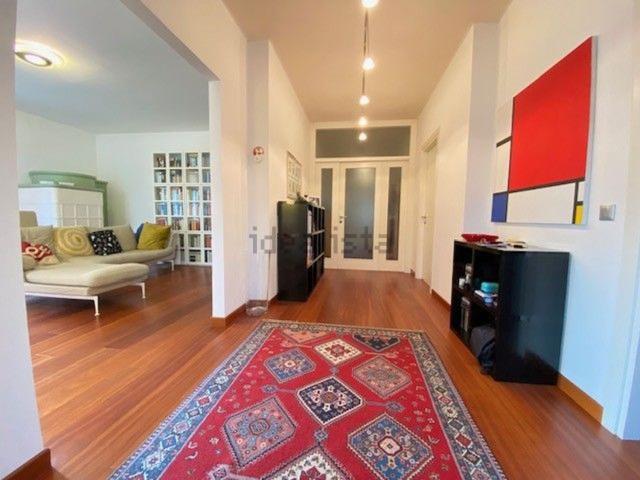 Case e ville in vendita di 290 m² in Via Adriatica