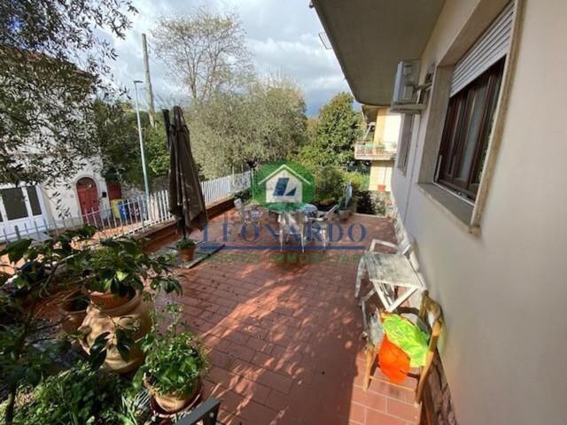 Case e ville in vendita di 290 m² in Via Giuseppe Verdi
