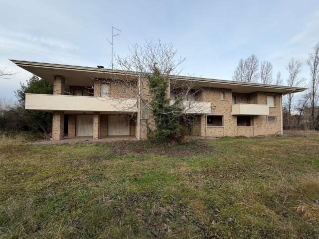 Case e ville in vendita di 290 m² in Via Del Dono