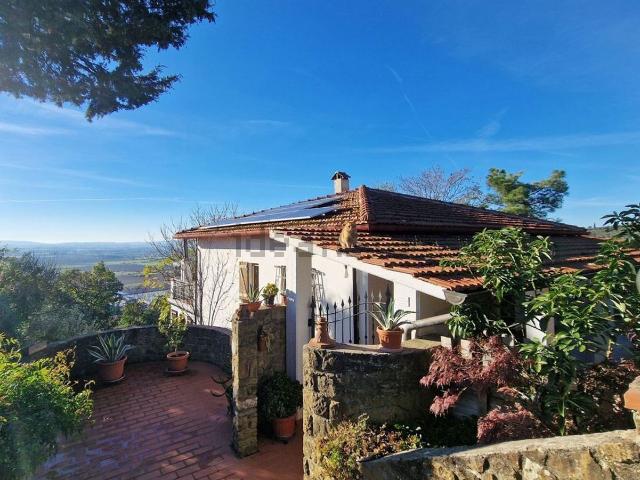 Case e ville in vendita di 290 m² in Via delle Carbonaie