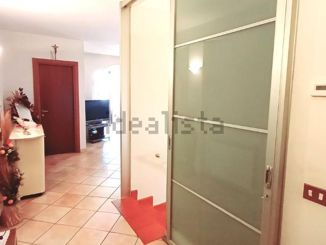 Case e ville in vendita di 290 m² in Via di Vergaio