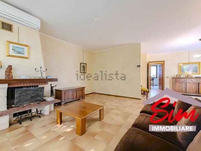 Case e ville in vendita di 290 m² in Via Lorenzo Bernini