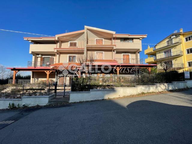 Case e ville in vendita di 290 m² in Via San Pasquale, 18