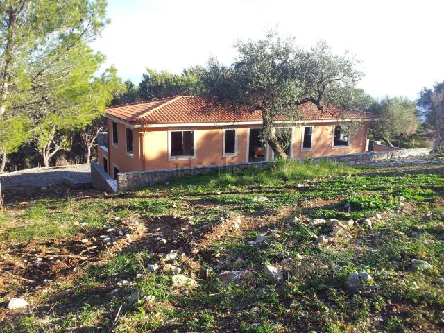 Case e ville in vendita di 290 m² in Via Sina