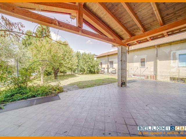 Case e ville in vendita di 290 m² in Via Privata Enrico Fermi