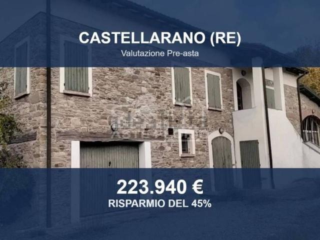 Case e ville in vendita di 290 m² in Via Radici Sud, 75