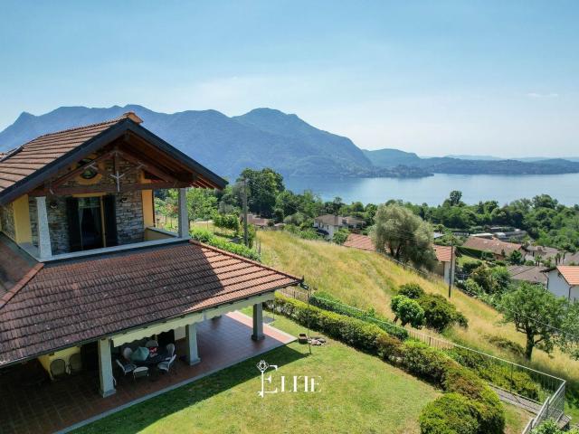 Case e ville in vendita di 290 m² in Corso Dante Alighieri, 100