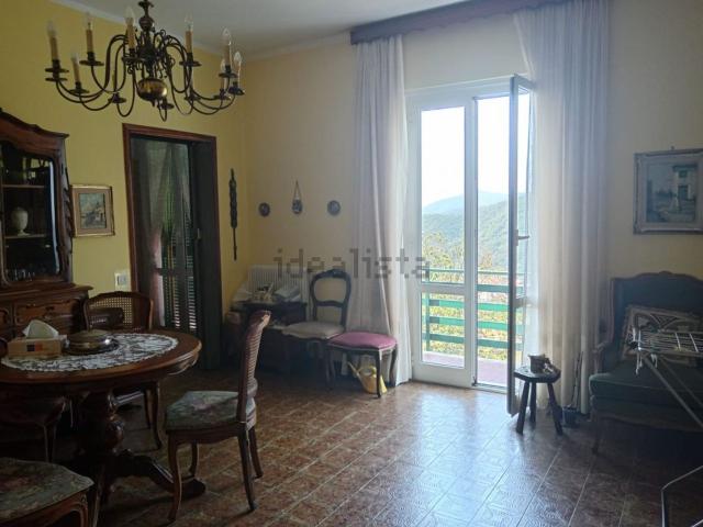 Case e ville in vendita di 290 m² in Località Corona